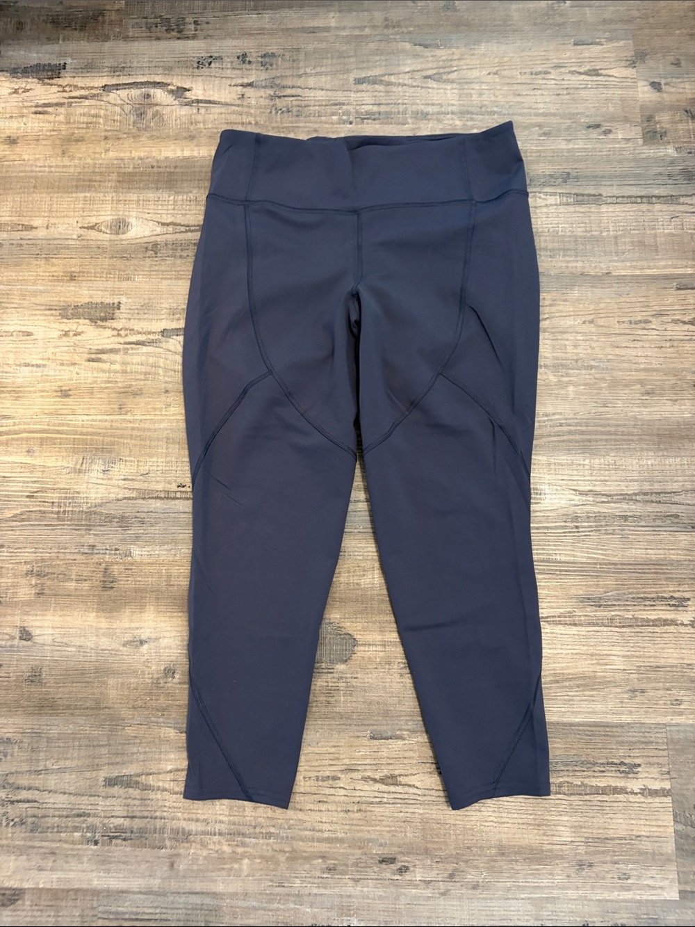 Lululemon to the beat tight